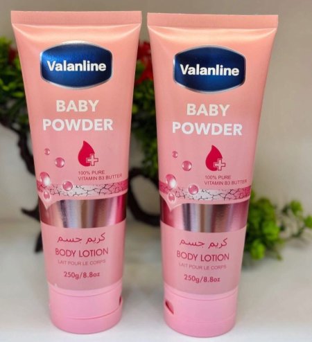 كريم لوشن للجسم بيبي باودر 250 مل