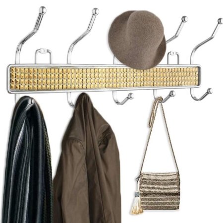 علاقة ملابس 4 عيون