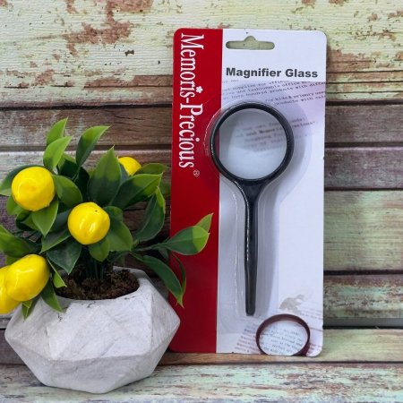 عدسة مكبرة نوعية ممتازة