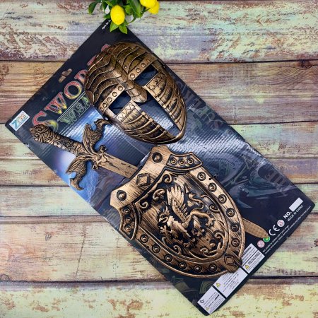 لعبة سيف ودرع وقناع