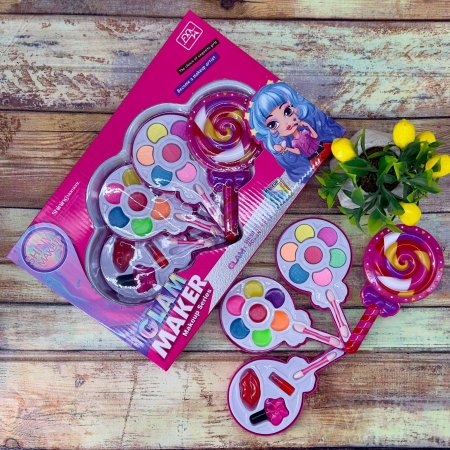 لعبة مكياج 3 طبقات