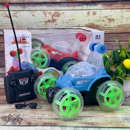 سيارة ألعاب بهلوانية مع رموت تحكم وشاحن usb