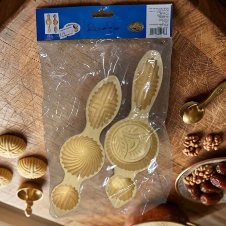 قالب معمول بلاستيك قطعتين