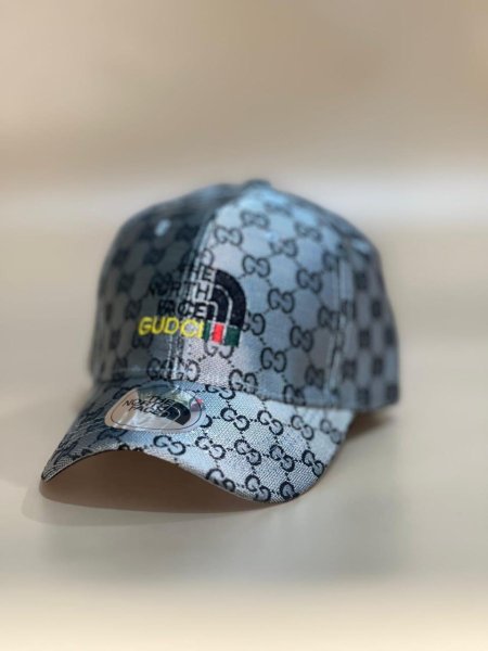 طاقية جوتشي GUCCI