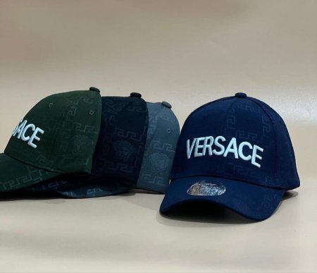 طاقية فيرزاتشي VERSACE ماستر كوبي