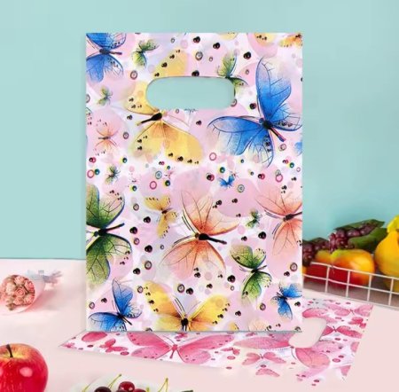 اكياس هدايا ربطه 100 كيس حجم 10*15 cm