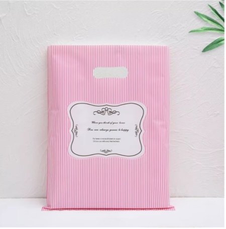 اكياس هدايا ربطه 100 كيس حجم 45*55 cm